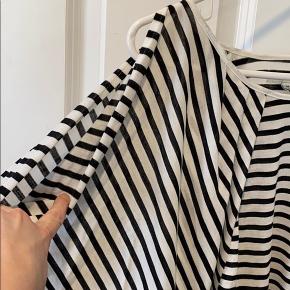 AEO Drapey Pleated Sleeveless Blouse EUC - Picture 7 of 8